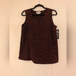 🎀$5 Maggie Sweet Vintage Women's Black and Rusty Brown Leopard Print Top